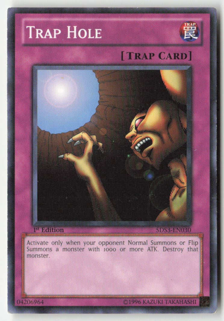 Trap Hole 5DS3-EN030 1st Edition Common Moderately Played, Front