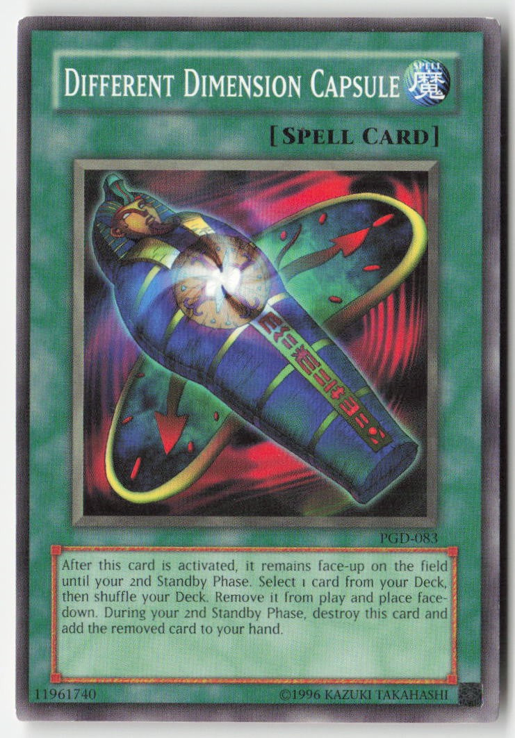 Different Dimension Capsule PGD-083 Unlimited Common Moderately Played, Front