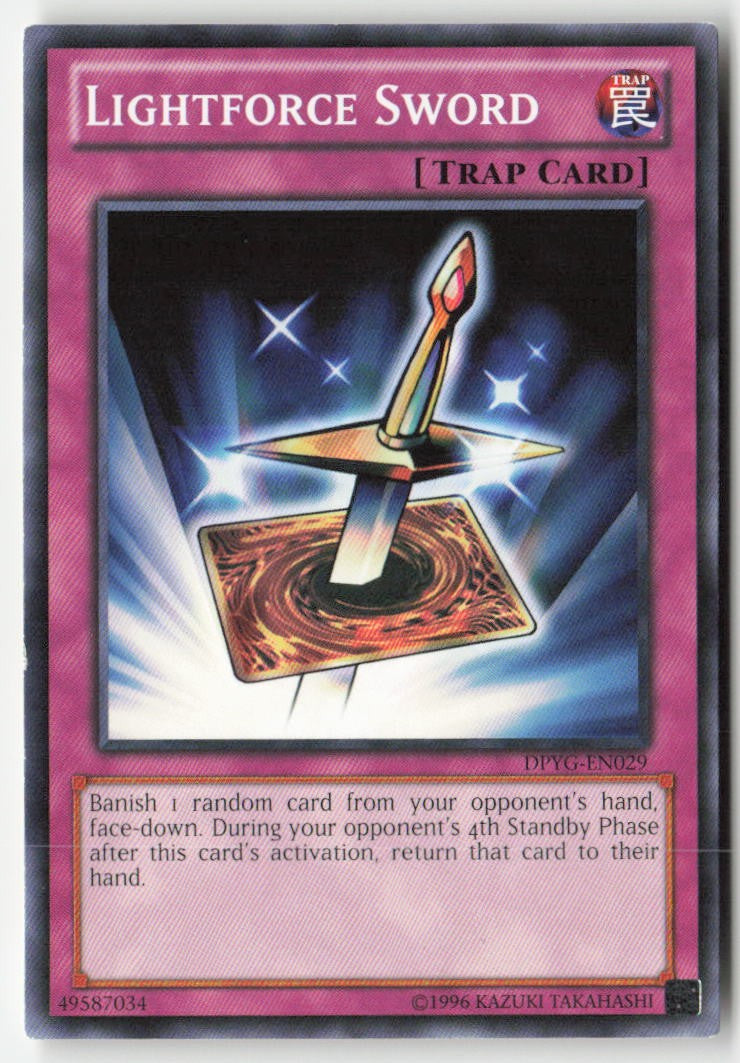 Lightforce Sword DPYG-EN029 Unlimited Common Moderately Played, Front
