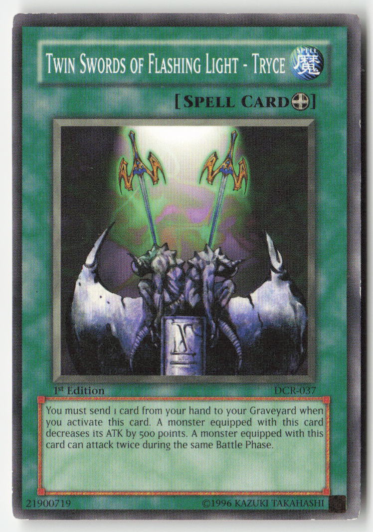 Twin Swords of Flashing Light - Tryce DCR-037 1st Edition Common Moderately Played