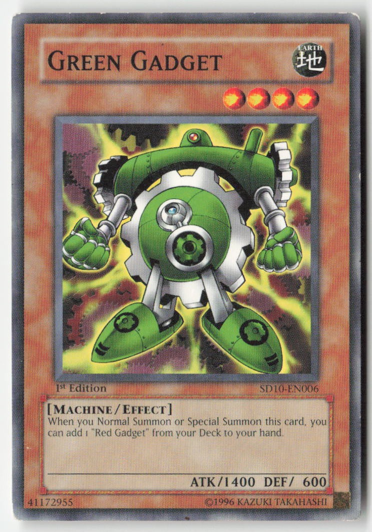 Green Gadget SD10-EN006 1st Edition Common Moderately Played, Front